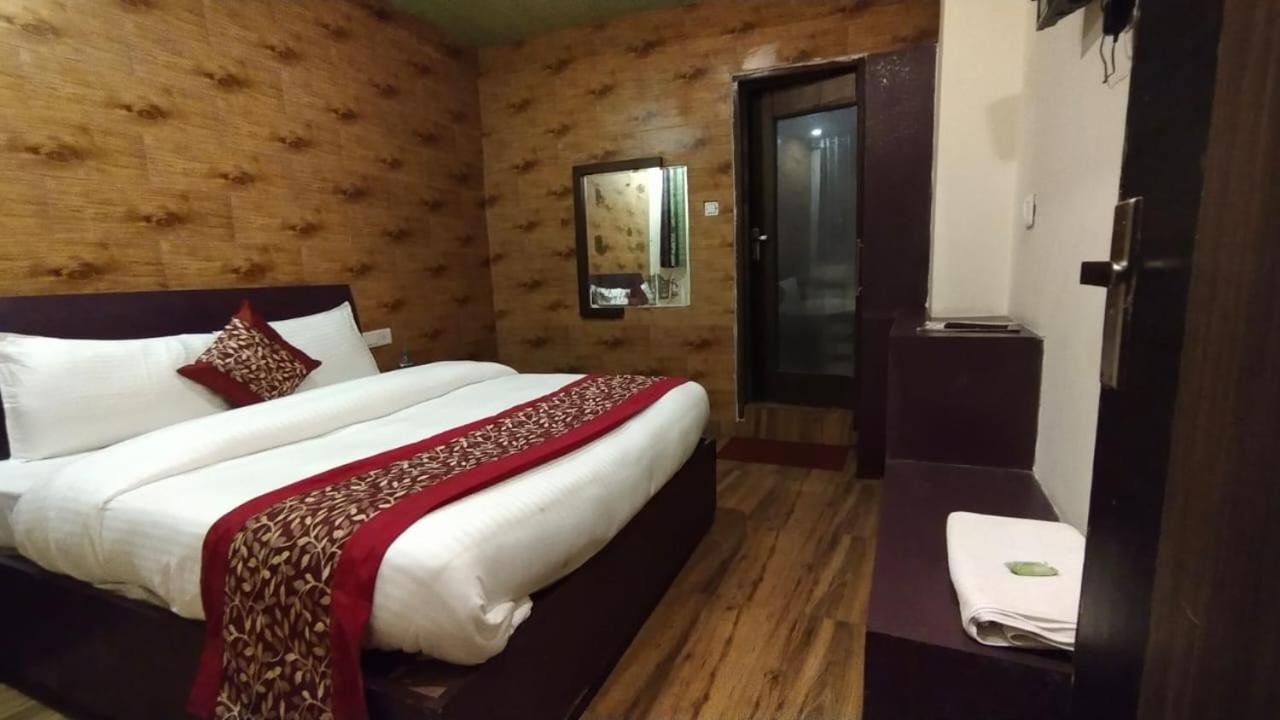 Magic Stays - Shimla Royale - Free Pickup From Railway Station Shimla Esterno foto